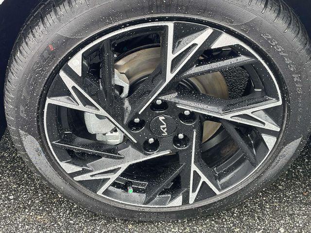 new 2026 Kia K5 car, priced at $28,394