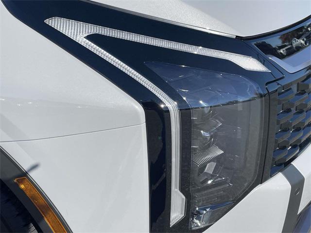 new 2026 Kia Sportage car, priced at $31,153