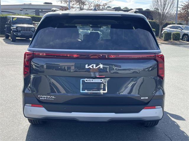 new 2026 Kia Carnival Hybrid car, priced at $43,520