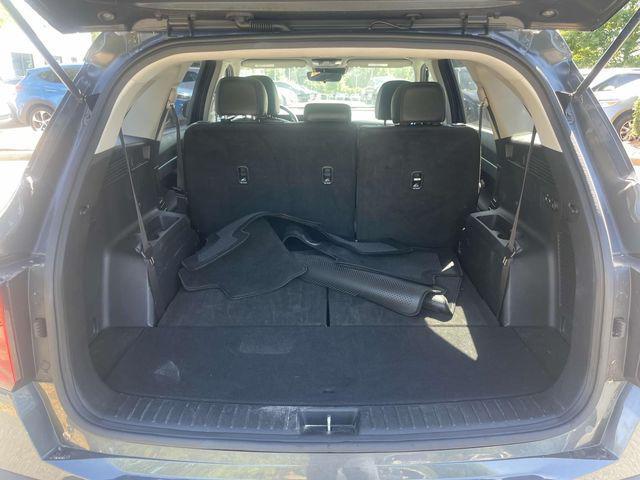 used 2024 Kia Sorento car, priced at $27,850