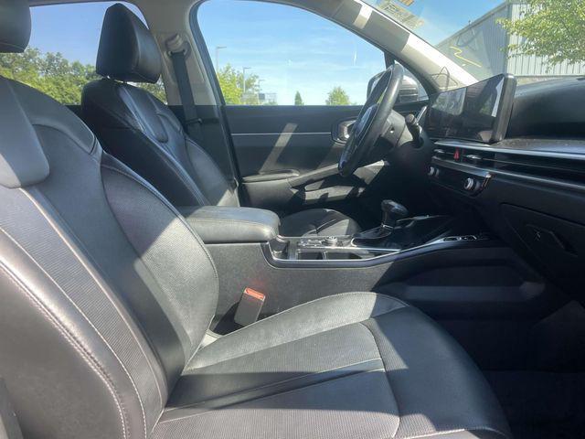 used 2024 Kia Sorento car, priced at $27,850