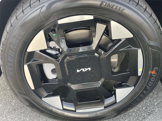 new 2026 Kia Carnival car, priced at $41,715