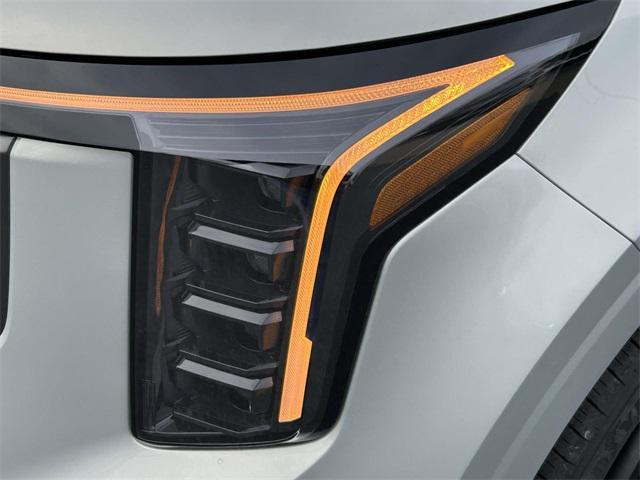 new 2026 Kia Carnival Hybrid car, priced at $55,625