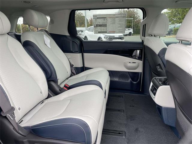 new 2026 Kia Carnival Hybrid car, priced at $51,594