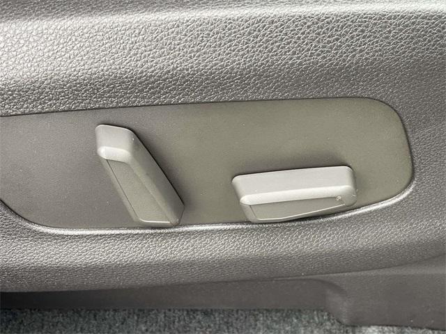 new 2026 Kia Carnival Hybrid car, priced at $51,594