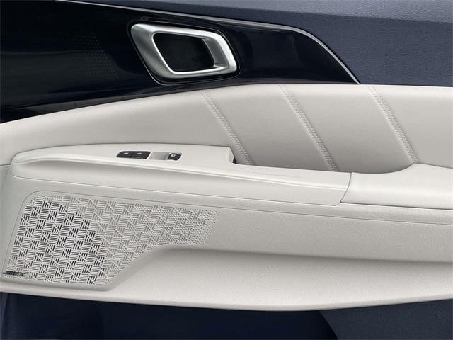 new 2026 Kia Carnival Hybrid car, priced at $51,594