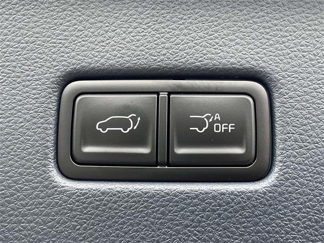 new 2026 Kia Carnival Hybrid car, priced at $51,594