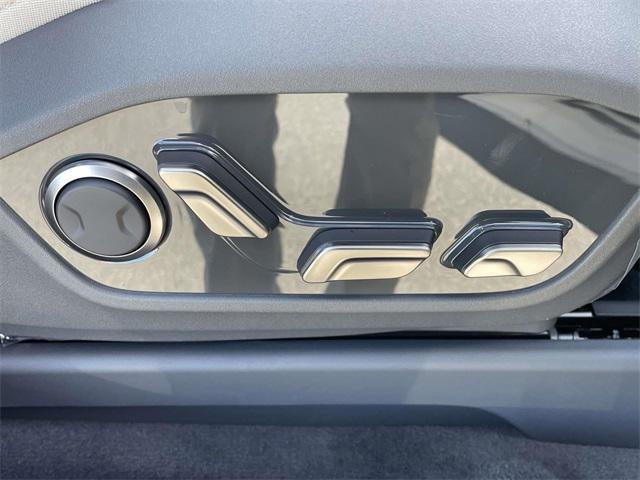 new 2026 Kia EV9 car, priced at $62,780