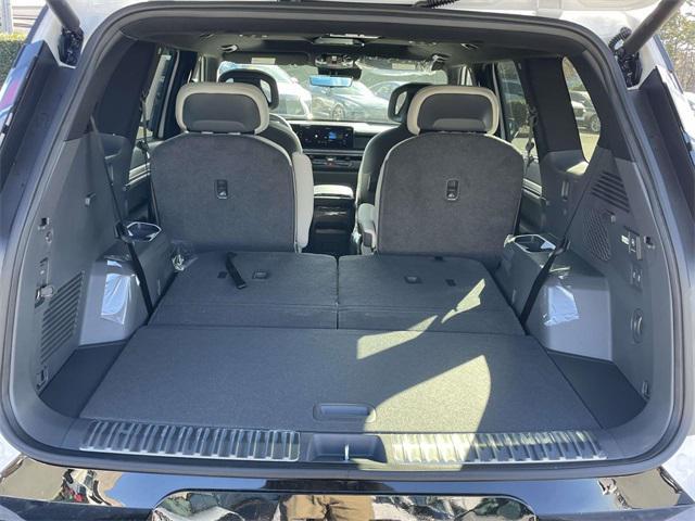 new 2026 Kia EV9 car, priced at $62,780