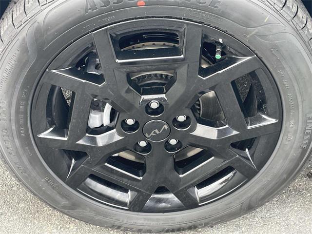 new 2026 Kia Carnival Hybrid car, priced at $48,581