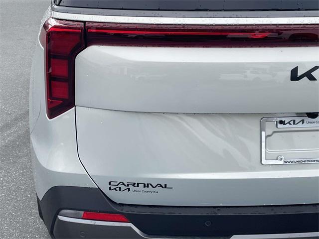 new 2026 Kia Carnival Hybrid car, priced at $48,581