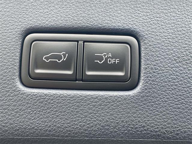 new 2026 Kia Carnival Hybrid car, priced at $48,581