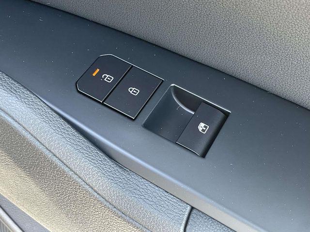 new 2026 Kia Sportage Hybrid car, priced at $39,810