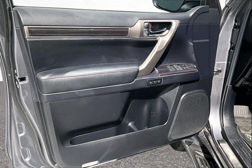 used 2021 Lexus GX 460 car, priced at $43,499