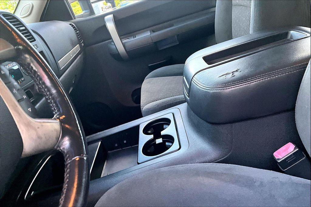 used 2007 Chevrolet Silverado 2500 car, priced at $15,999