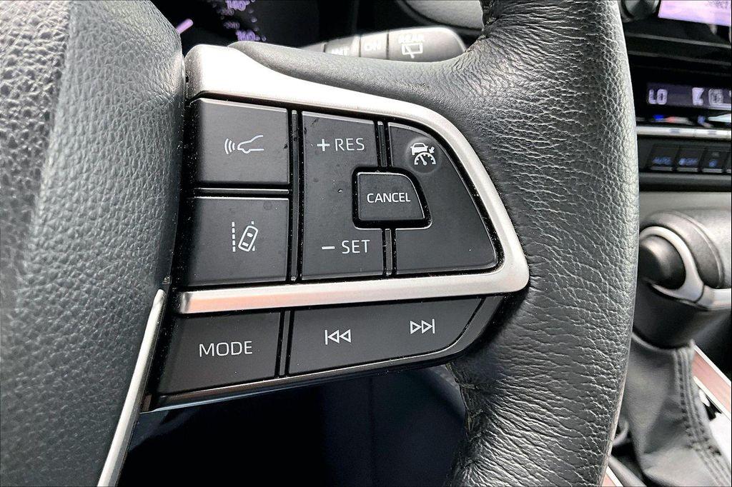 used 2023 Toyota Sienna car, priced at $44,497