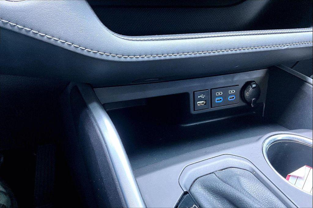 used 2022 Toyota Highlander car, priced at $39,999