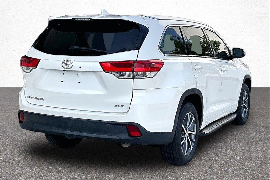 used 2017 Toyota Highlander car, priced at $17,999