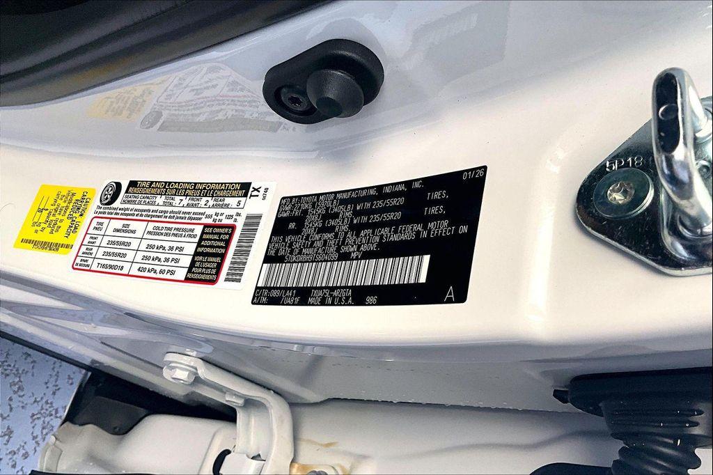 used 2026 Toyota Highlander car, priced at $55,500