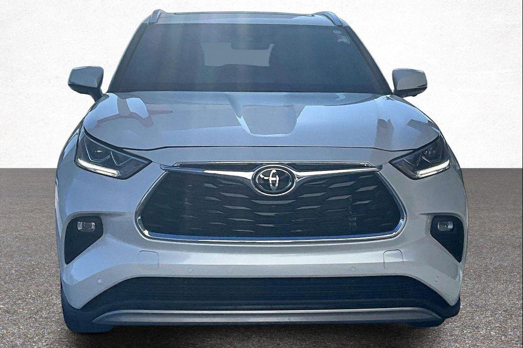 used 2026 Toyota Highlander car, priced at $55,500