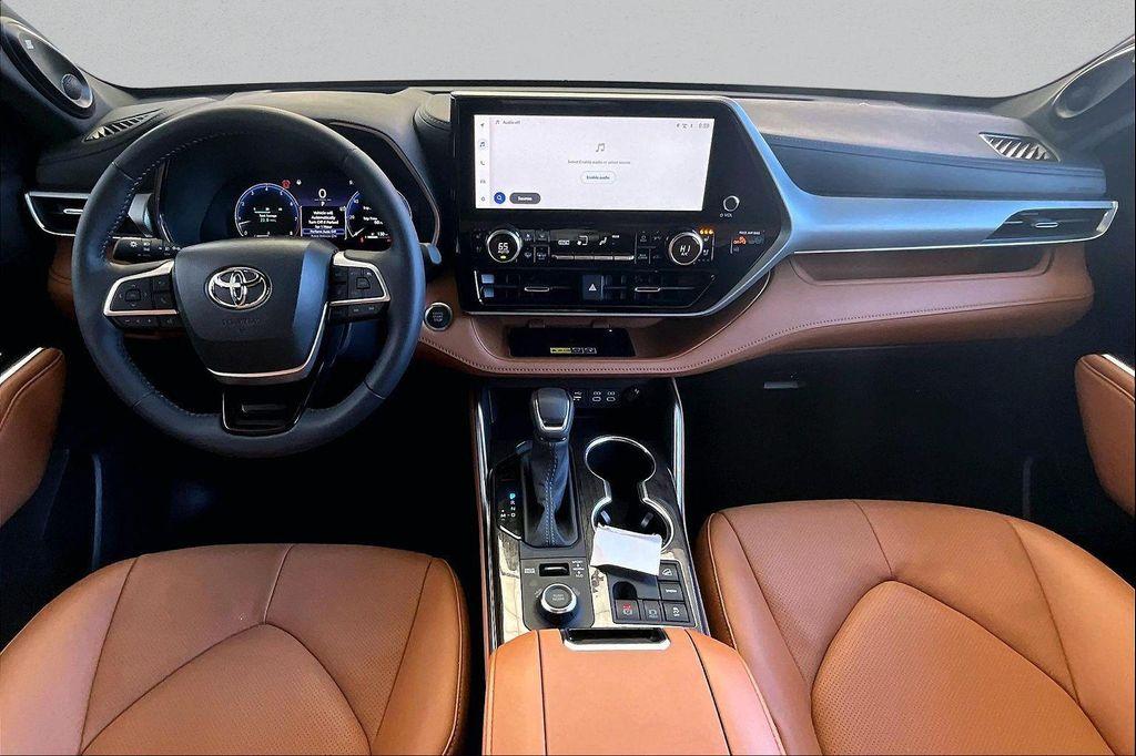 used 2026 Toyota Highlander car, priced at $55,500