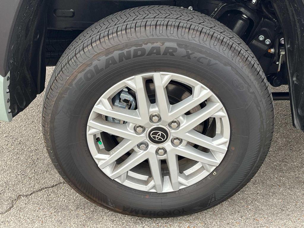 new 2024 Toyota Tundra car