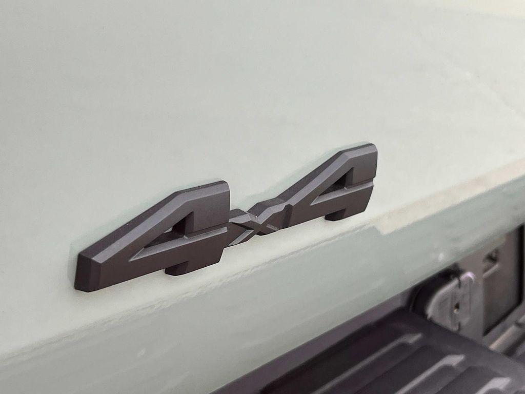 new 2024 Toyota Tundra car