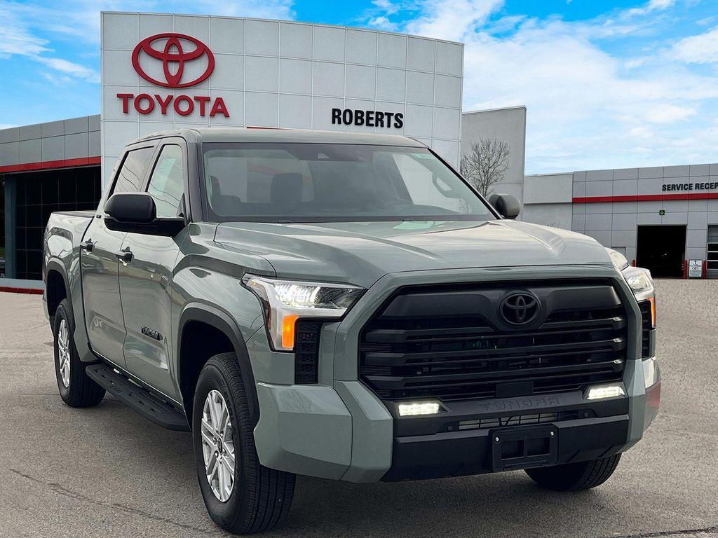 new 2024 Toyota Tundra car