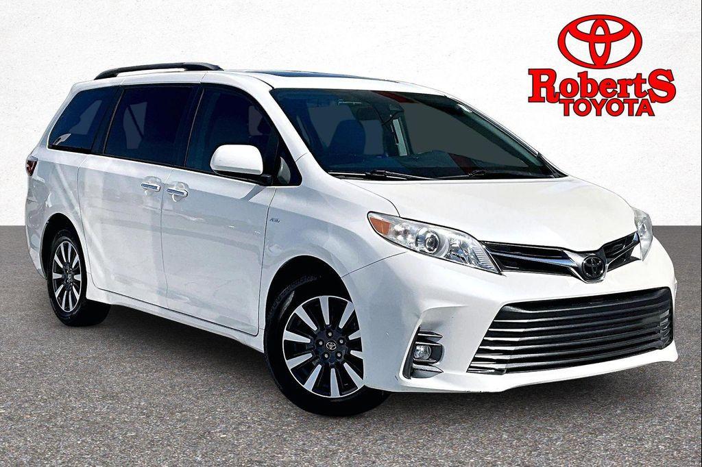 used 2018 Toyota Sienna car, priced at $24,998