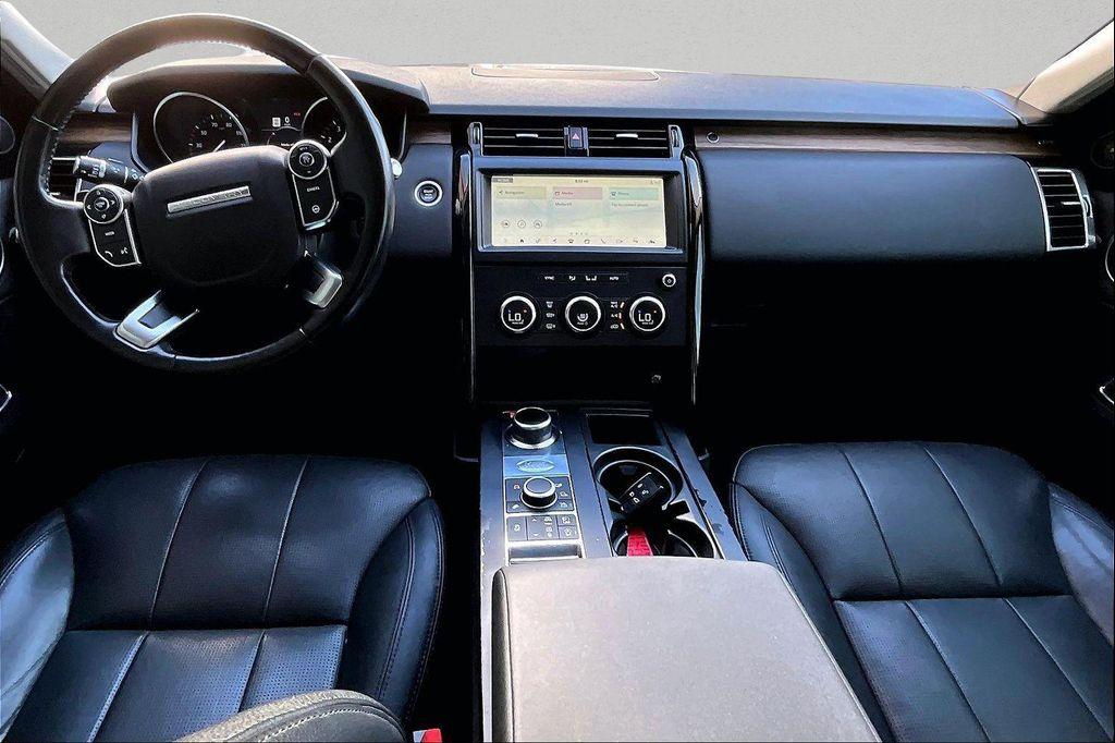 used 2018 Land Rover Discovery car, priced at $18,900