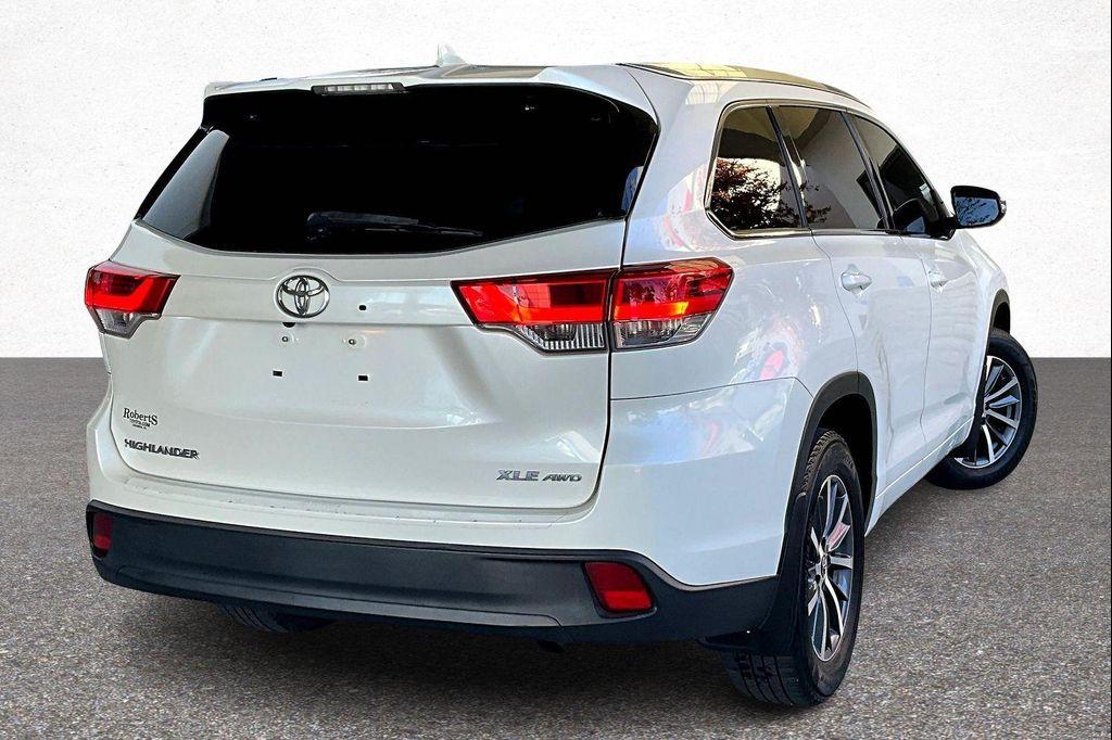 used 2017 Toyota Highlander car, priced at $17,799