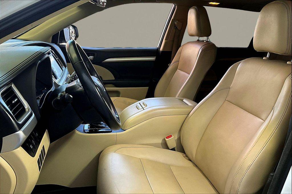 used 2017 Toyota Highlander car, priced at $17,799