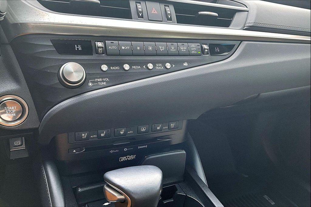 used 2021 Lexus ES 350 car, priced at $35,423