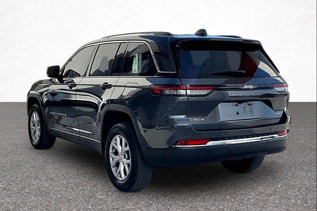 used 2022 Jeep Grand Cherokee car, priced at $28,800