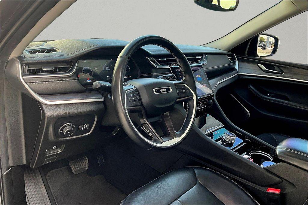 used 2022 Jeep Grand Cherokee car, priced at $28,800