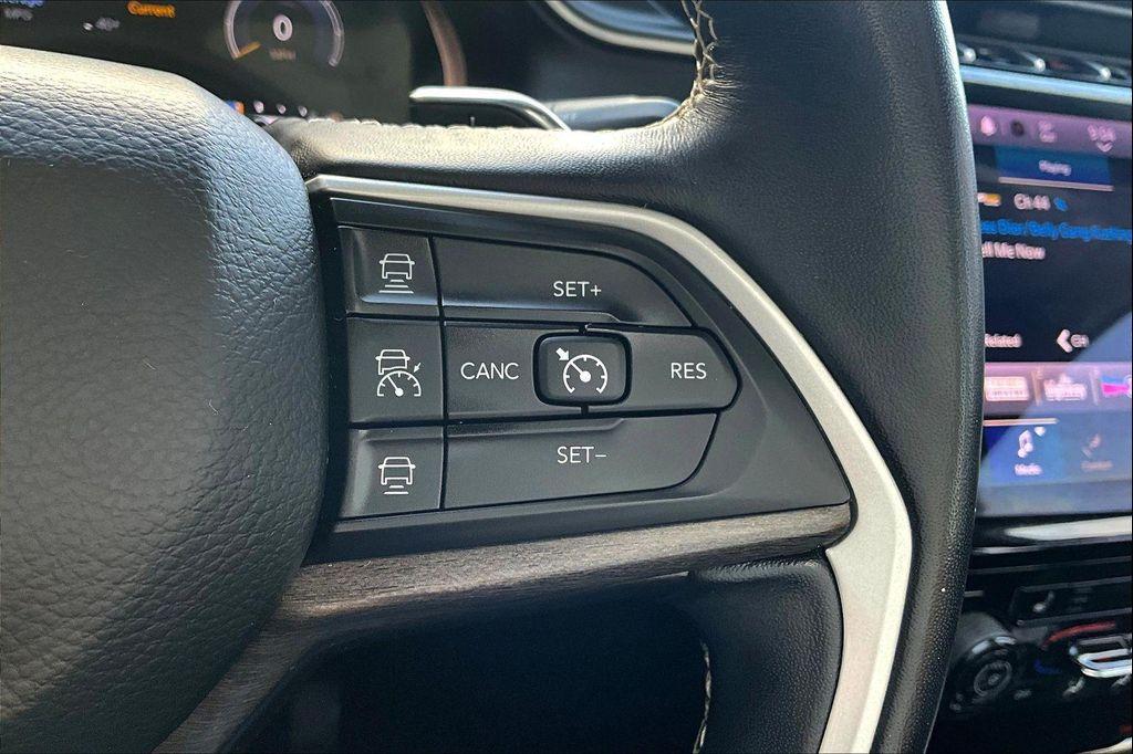 used 2022 Jeep Grand Cherokee car, priced at $28,800