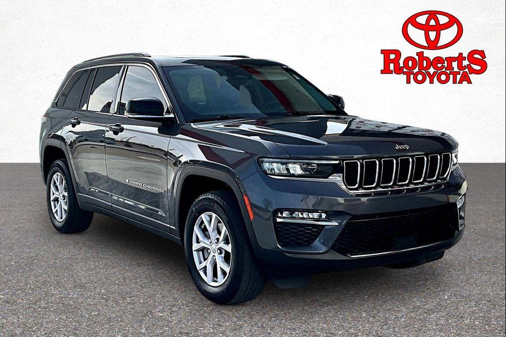 used 2022 Jeep Grand Cherokee car, priced at $28,800