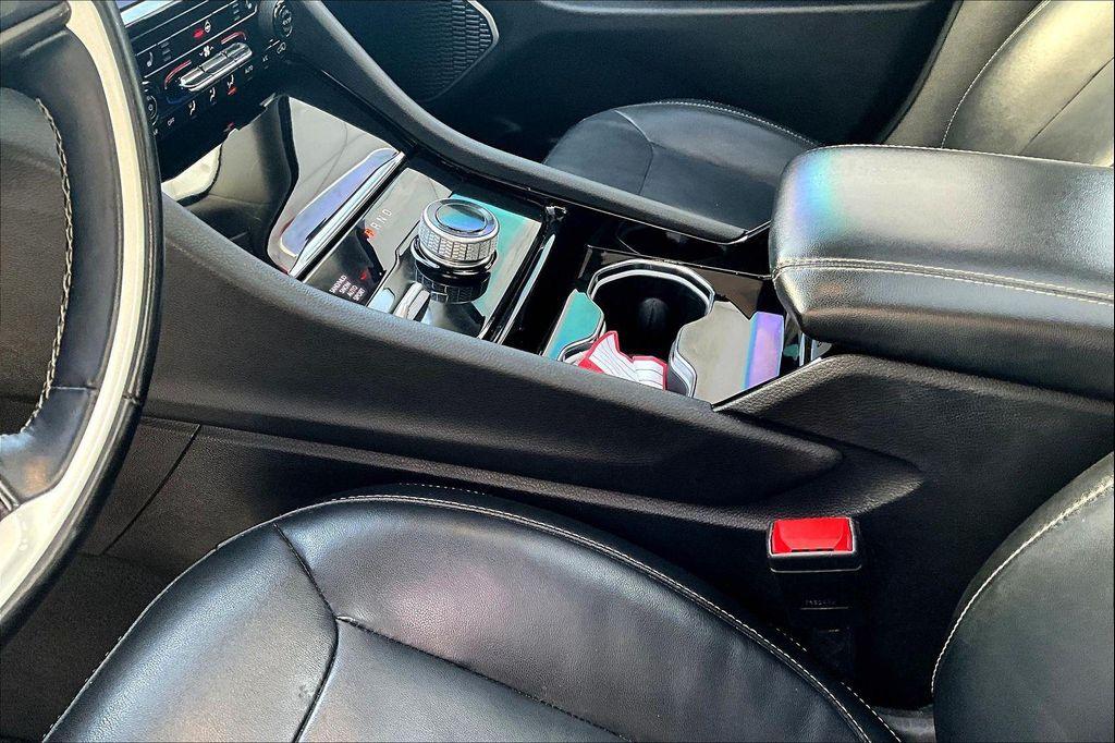 used 2022 Jeep Grand Cherokee car, priced at $28,800