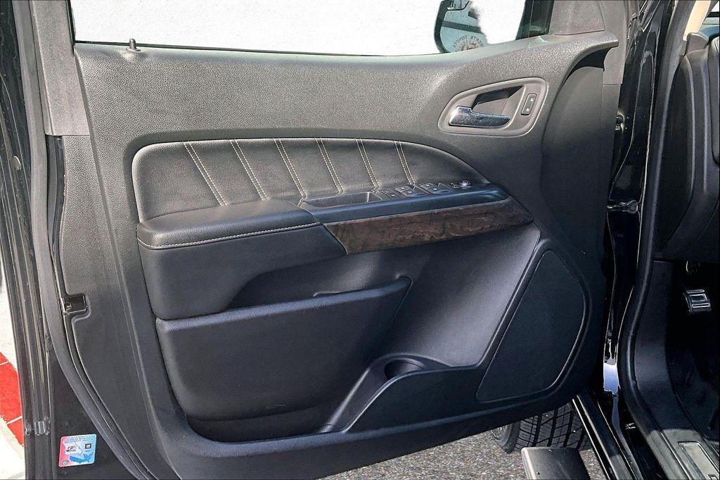 used 2022 GMC Canyon car, priced at $28,500