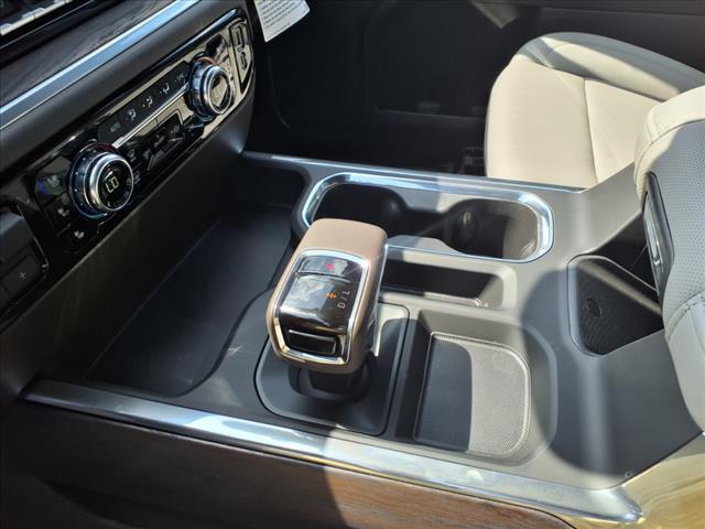 new 2025 GMC Sierra 1500 car