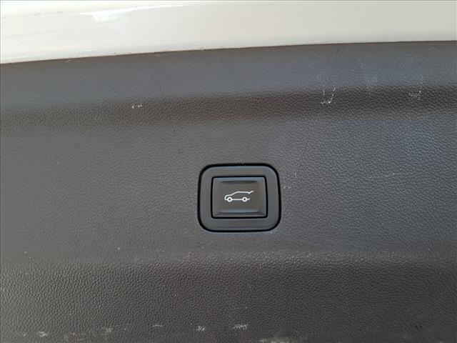 used 2023 GMC Yukon XL car, priced at $46,988