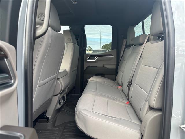 new 2025 GMC Sierra 1500 car, priced at $47,560