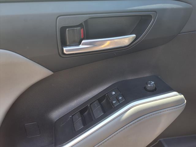 used 2022 Toyota Highlander car, priced at $26,945