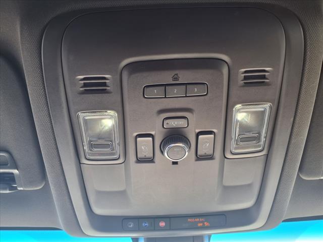 used 2021 GMC Yukon car, priced at $37,219