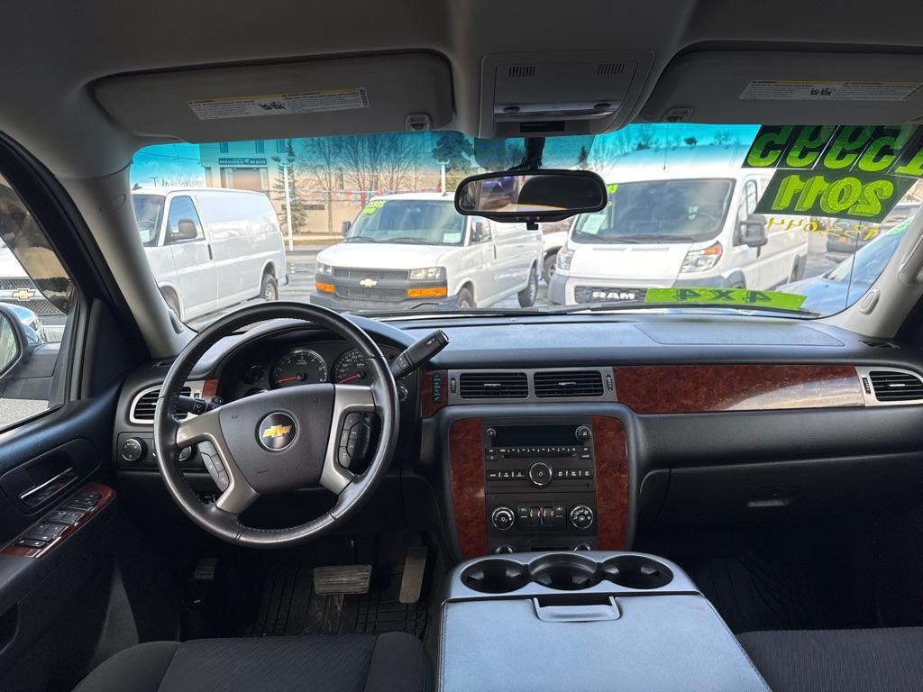 used 2011 Chevrolet Avalanche car, priced at $15,995