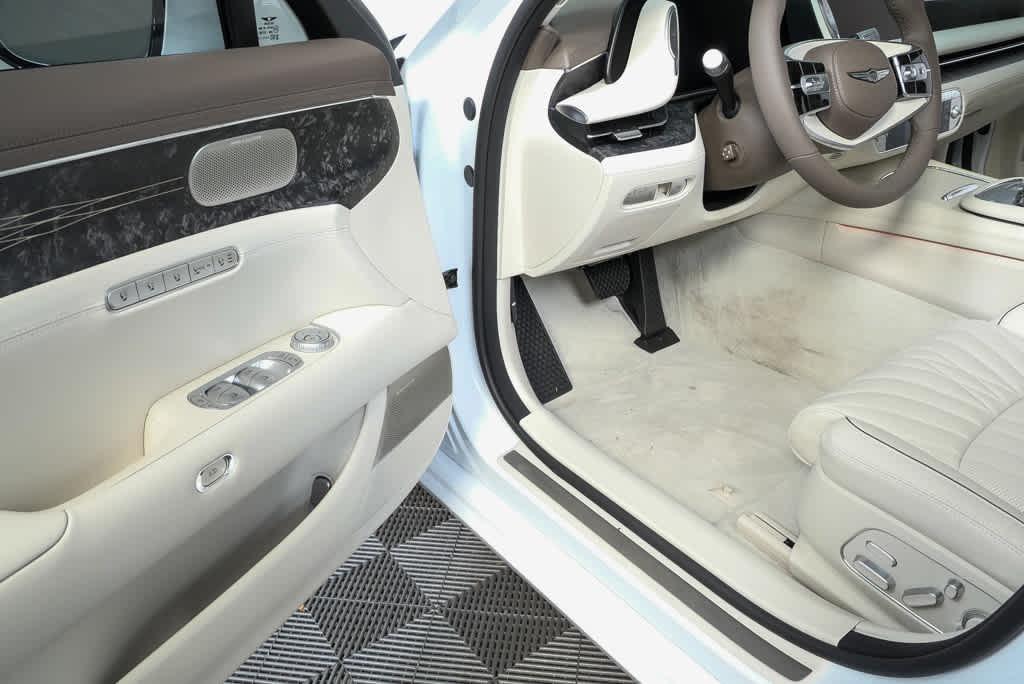 new 2026 Genesis G90 car, priced at $105,410