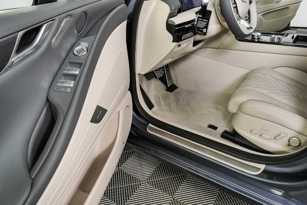 new 2026 Genesis G80 car, priced at $72,095