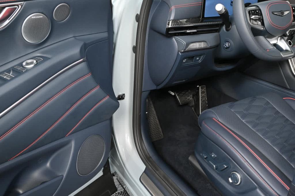 new 2026 Genesis GV80 Coupe car, priced at $89,795