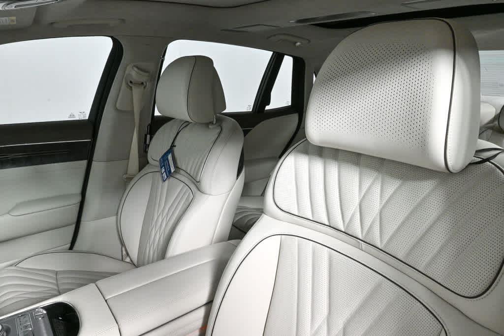 new 2026 Genesis G90 car, priced at $105,845