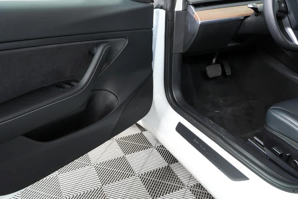 used 2021 Tesla Model 3 car, priced at $23,399